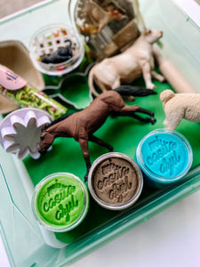 At the Farm Deluxe Play Dough Box