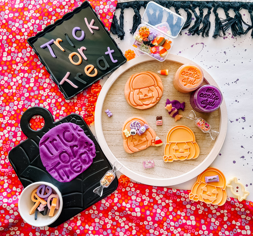 Trick or Treat Play Dough Kit